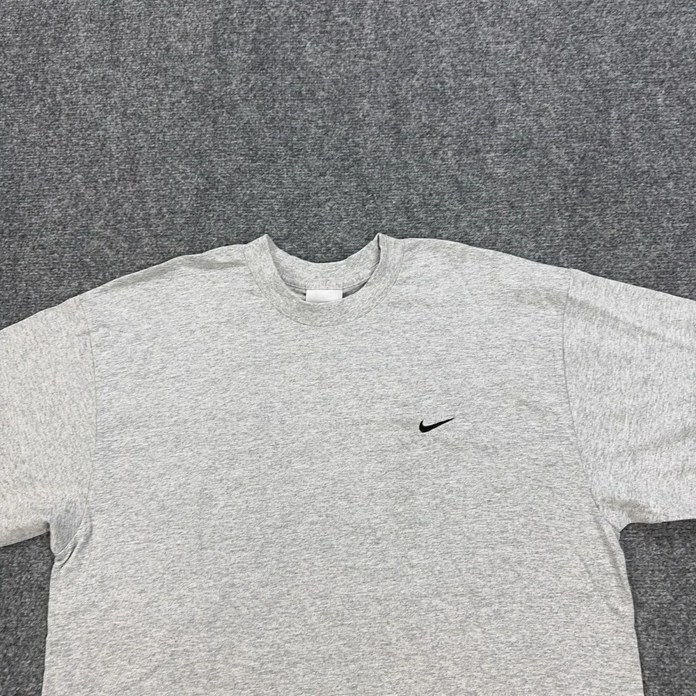 Vintage Nike Shirt Mens Large Gray Small Swoosh Logo Cotton Blend Crewneck Tee